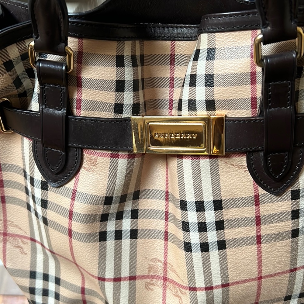 Burberry Tote bag with Sling Using good condition with dust bag - Picture 3 of 16